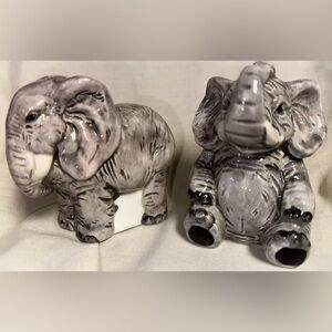 Salt &‎ Pepper Shakers